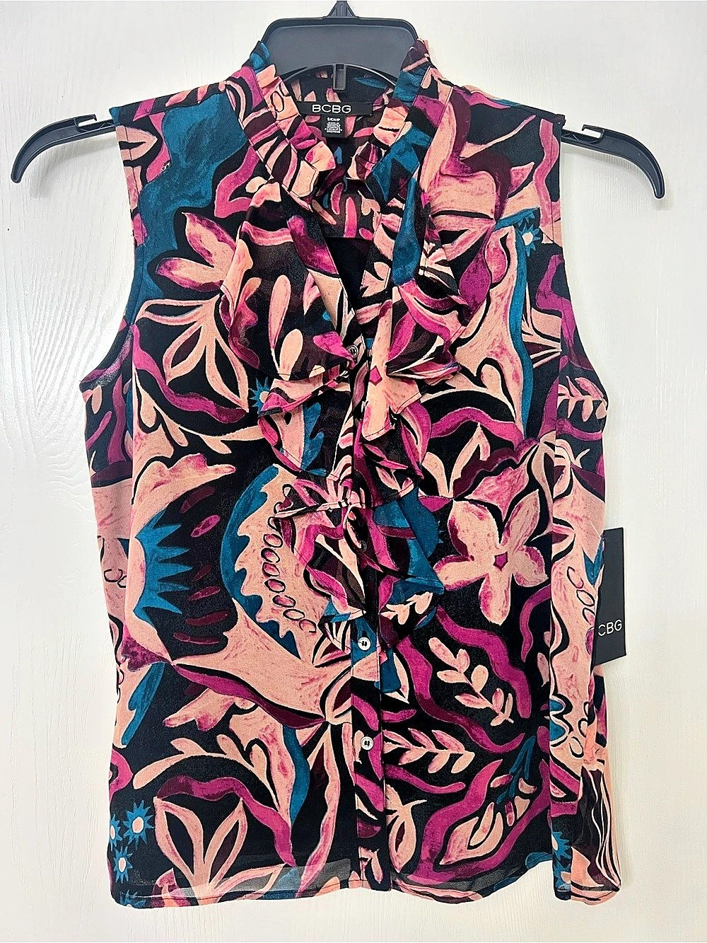 BCBG Sleeveless Ruffle Front Button Blouse Floral Black & Pink Small